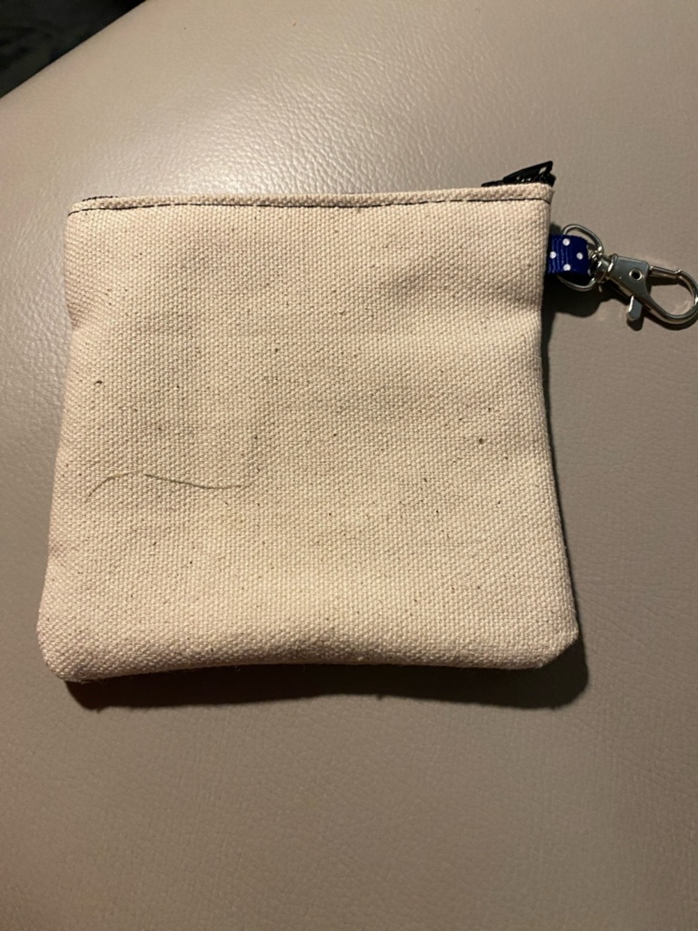 Canvas Pig Pen Peanuts Coin Accessory zippered Pouch with lobster clasp - Picture 2 of 3